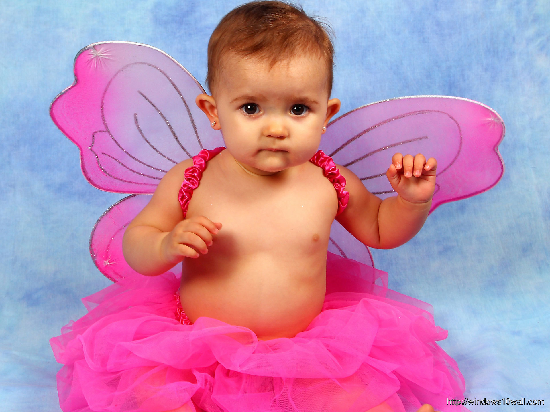Cute Baby Girl in fancy dress Wallpapers