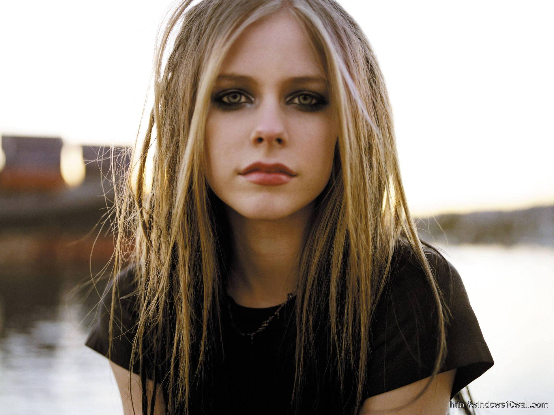 Avril Lavigne celebrity Wallpaper hd