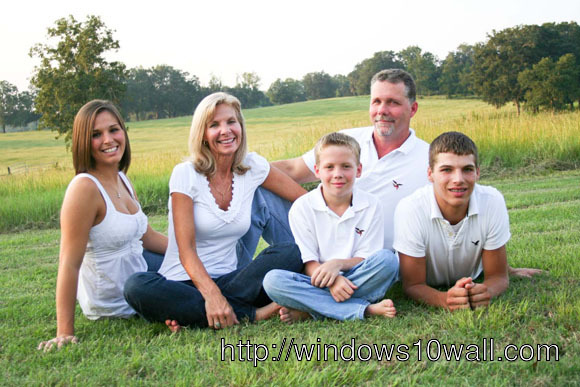 Family Photography Ideas Garden View Background Wallpaper