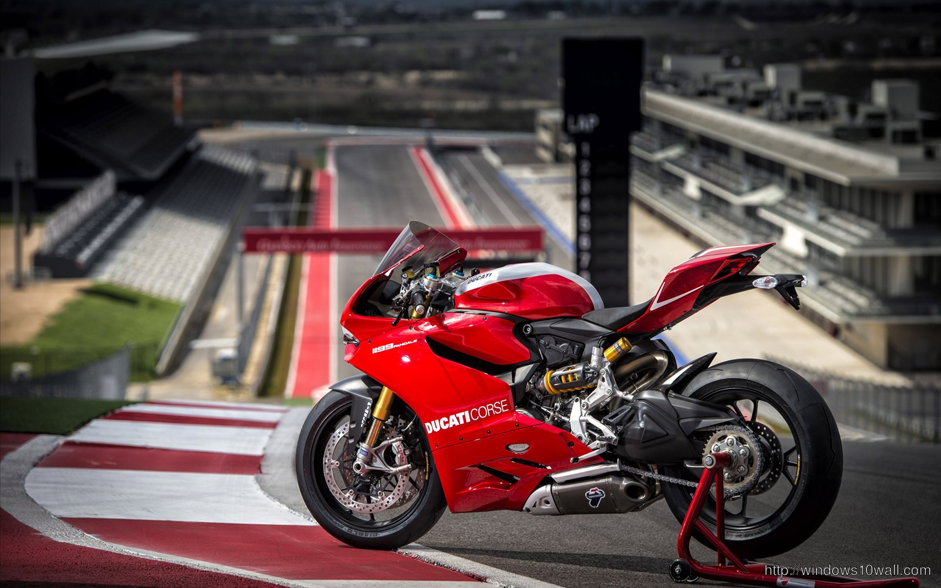 2013 Ducati Superbike 1199 Panigale R Bike Wallpaper