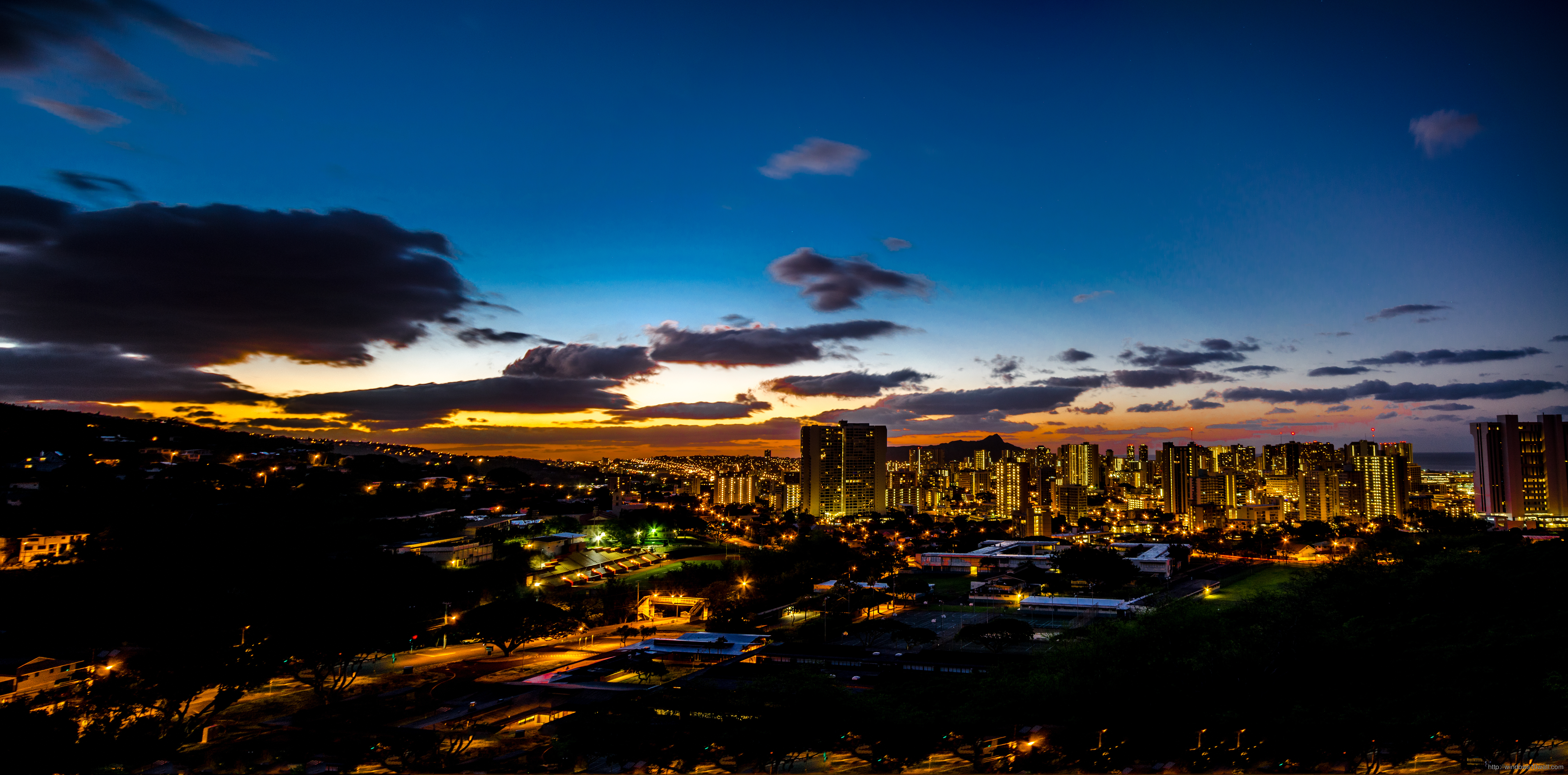 Honolulu City Skyline Travel Wallpaper