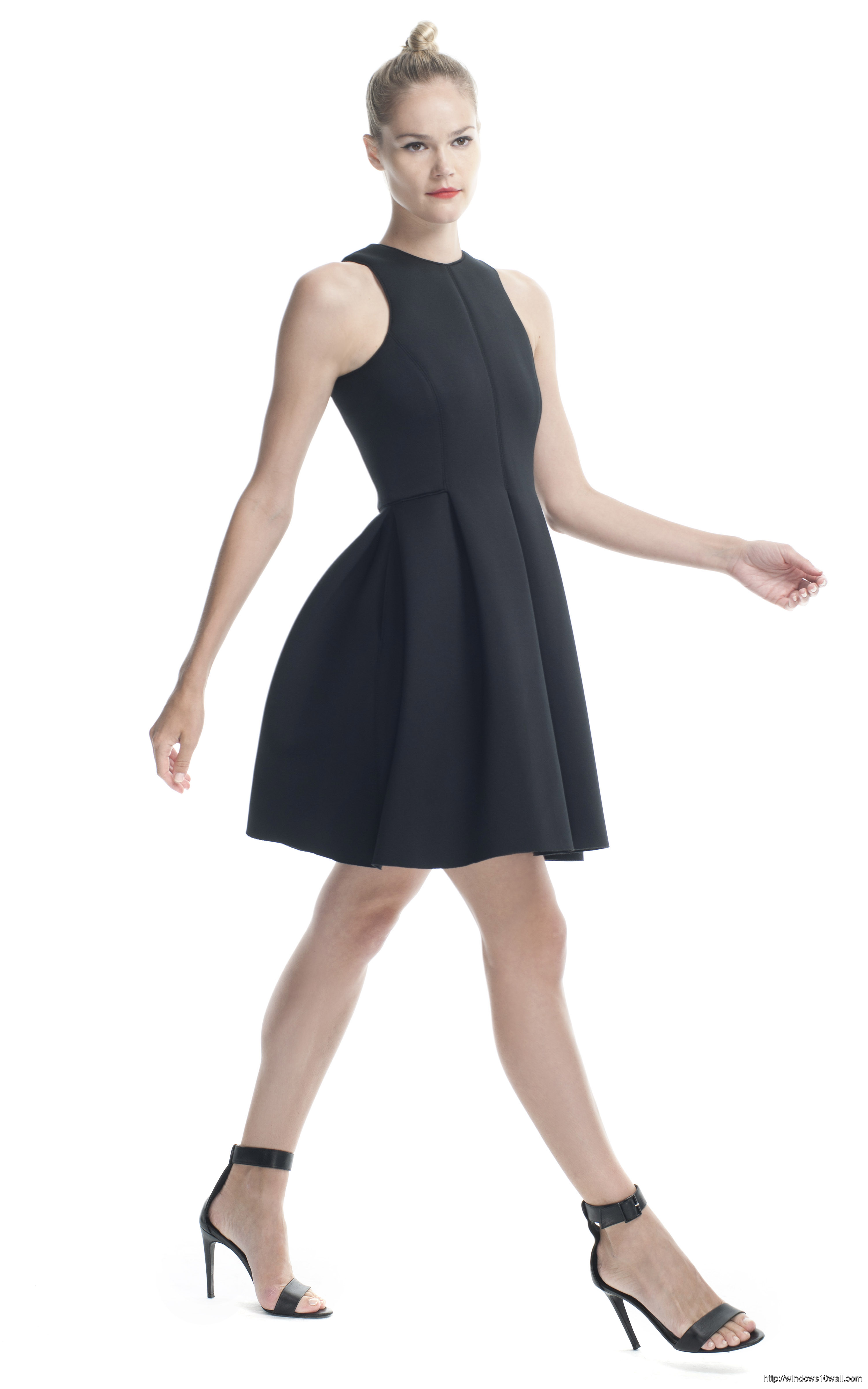 black-sleeveless-dress-in-short-background-wallpaper