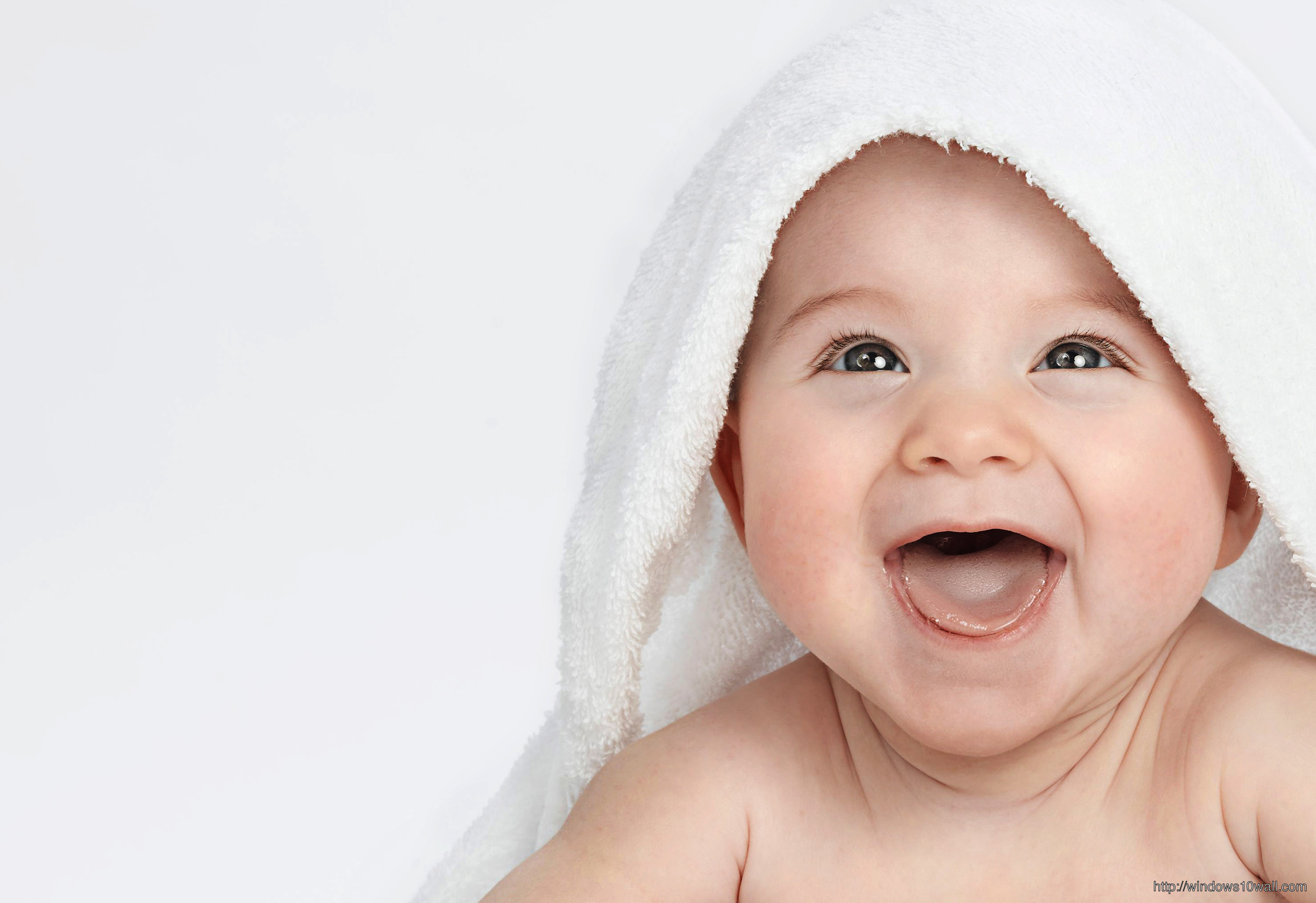 Laughing Baby White Background Wallpaper Windows 10 Wallpapers