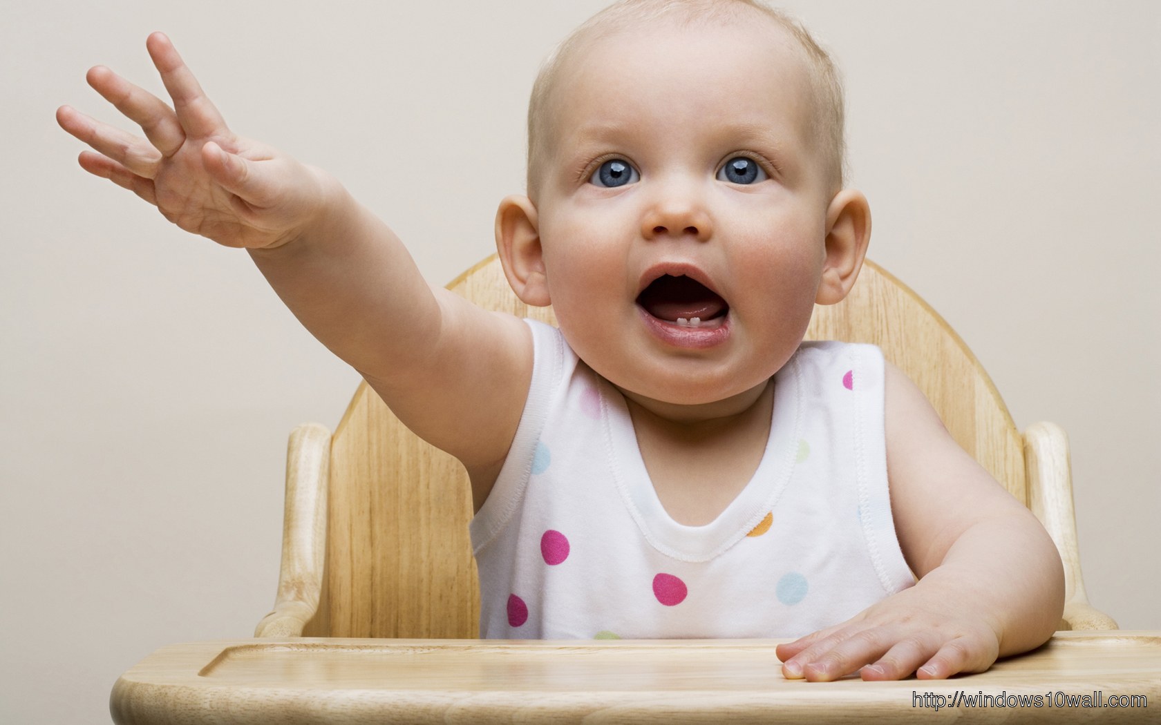 Lovely Baby on Chair Background Wallpaper
