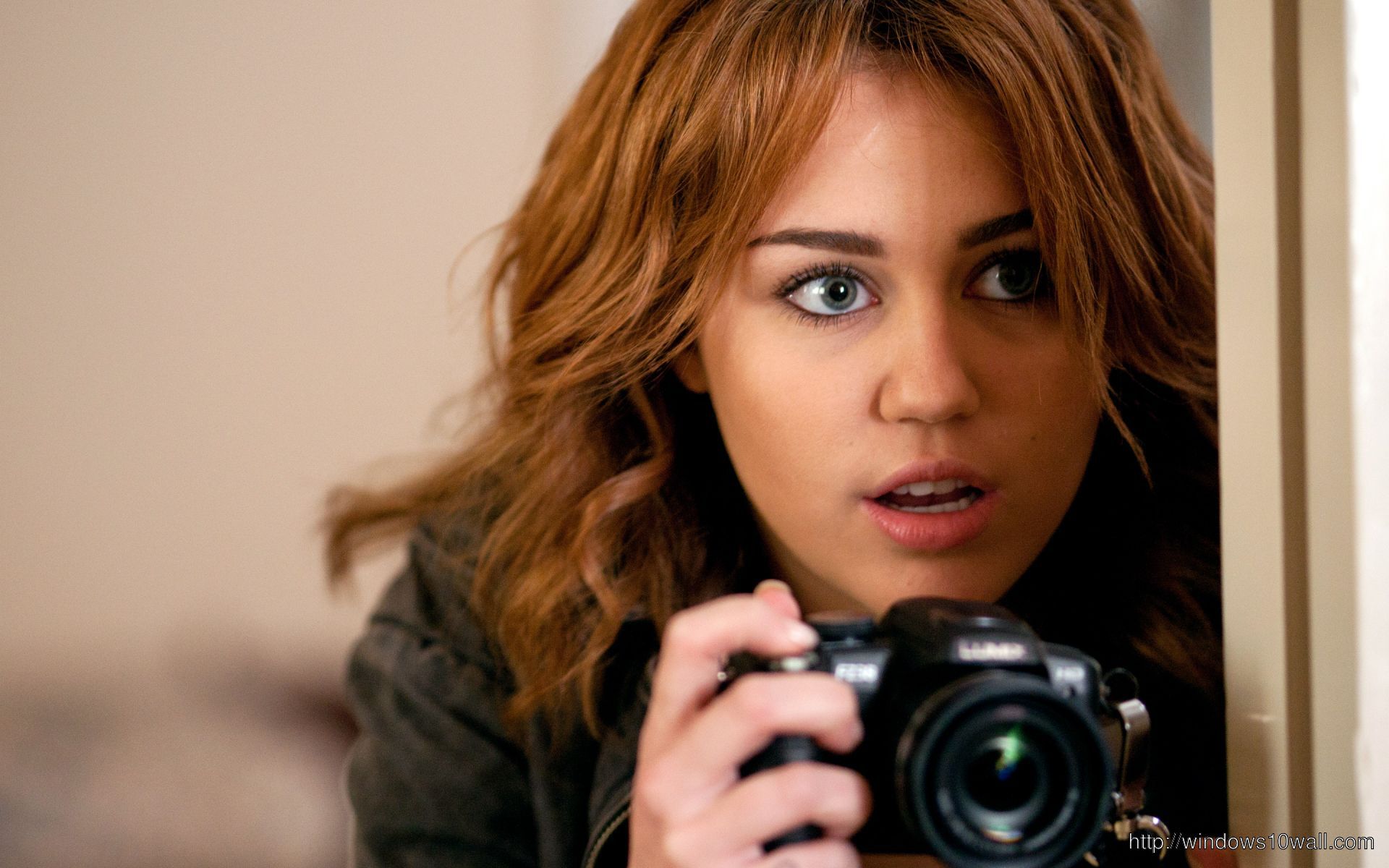 Miley Cyrus Movie Shot 2013 Wallpaper